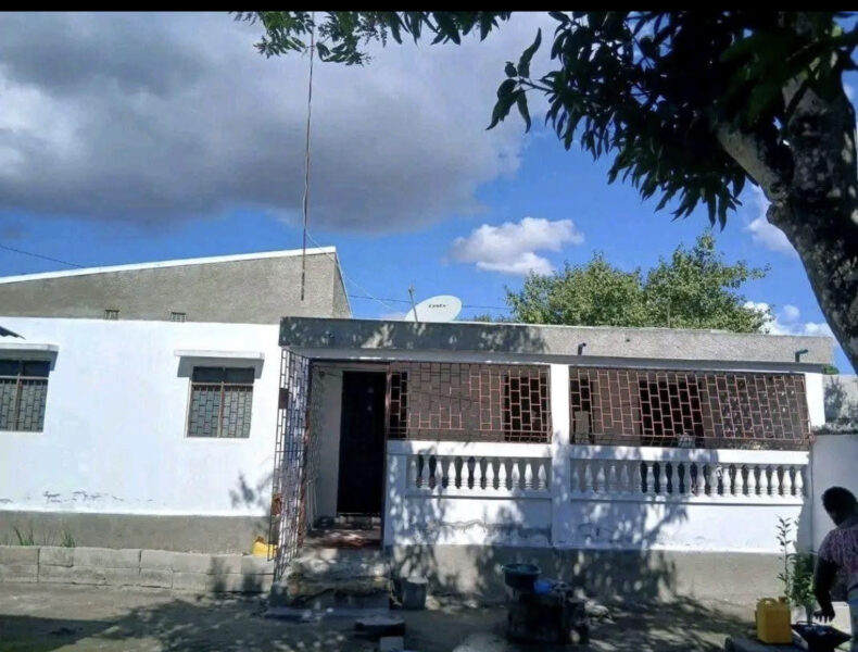 VENDE-SE CASA T2