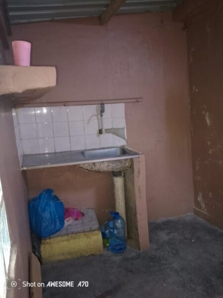 ARRENDA SE CASA T2 NO BAIRRO BAGAMOYO