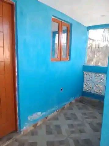 🏠 ALUGA-SE CASA T1 - 5.000 MT Beira
