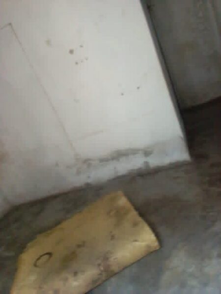 disponível quarto sala