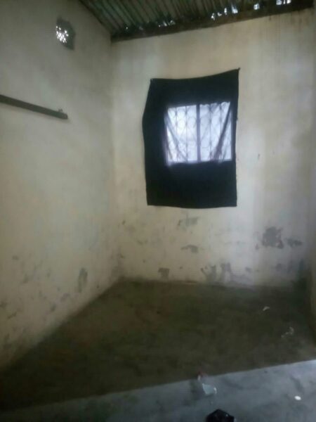 Disponivel um quarto de aluguel no bairro 1 de maio.