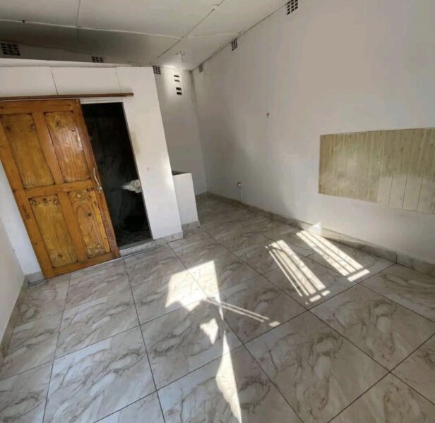 Arrenda-se Kitnet no bairro do Airoporto próximo a Mesquita*