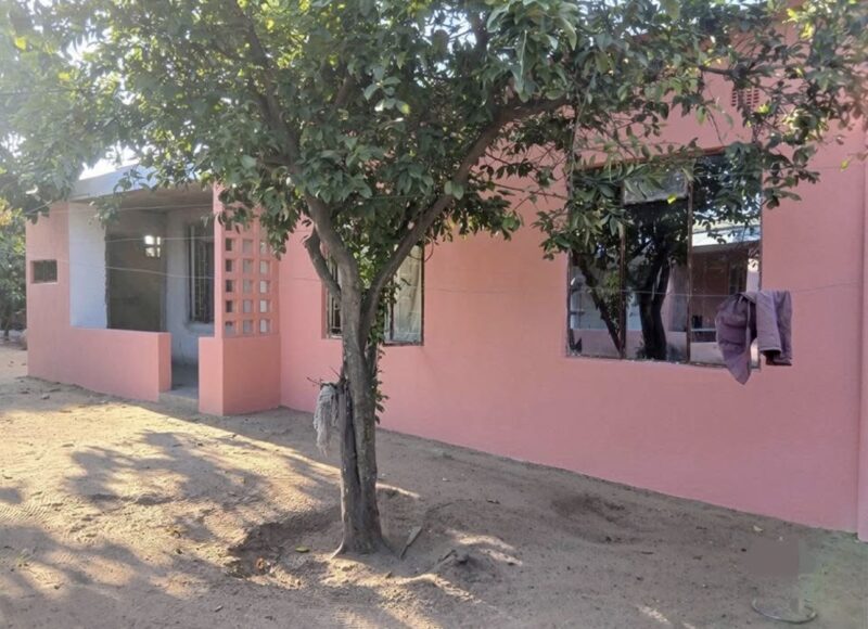 🏃🏯🇲🇿Maputo/Bairro: ZONA VERDE-KHOGONLOTE paragem Matchecane 4min da estrada
