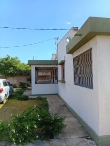 Arrenda-se Belíssima casa Tipo-3 com tudo dentro no condomínio entre inclinos no bairro de Ndlavela