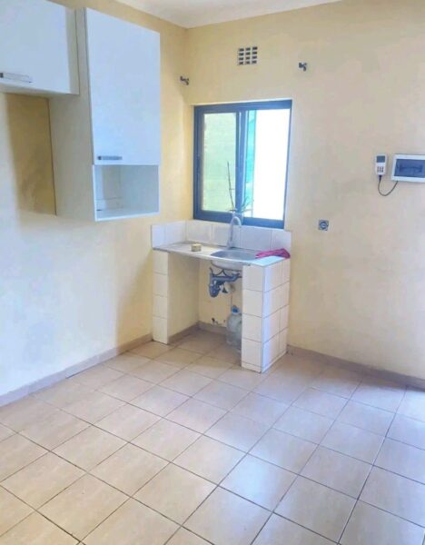 Arrenda-se casa T1 No Bairro De Magoanine
