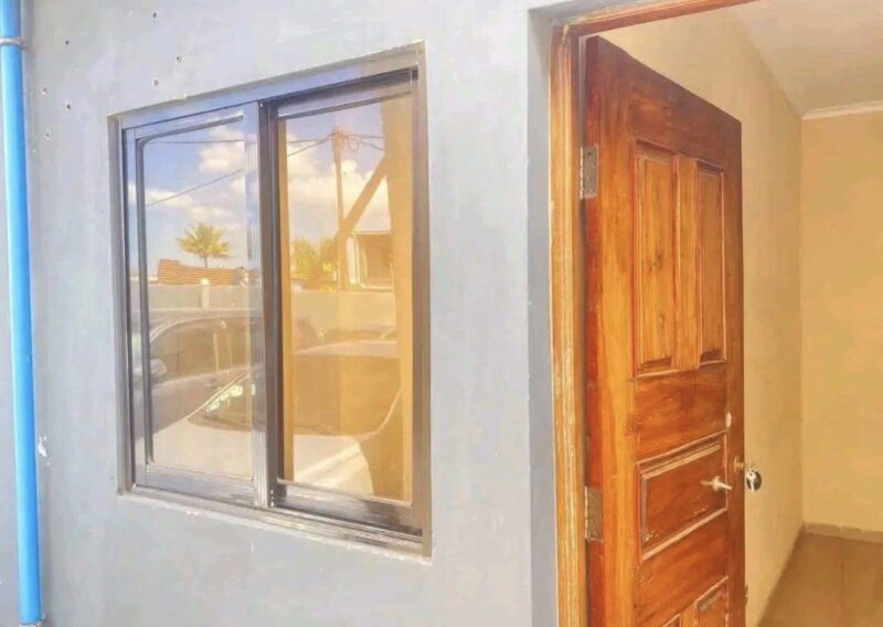 Arrenda-se casa T1 No Bairro De Magoanine