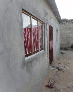 Arrenda-se Casa Tipo 1. Zona verde.