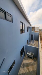 Condominio de 4 casas T2 em intaca